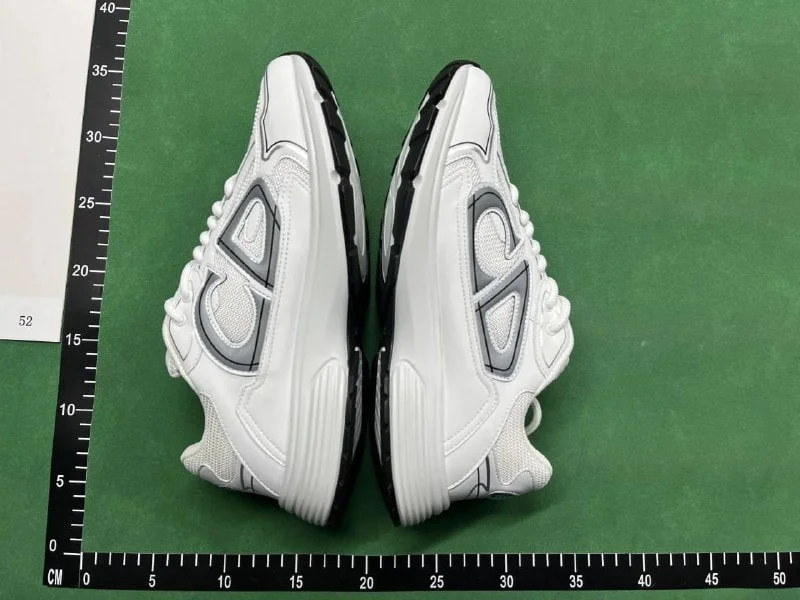 Sneakers — TF25 7