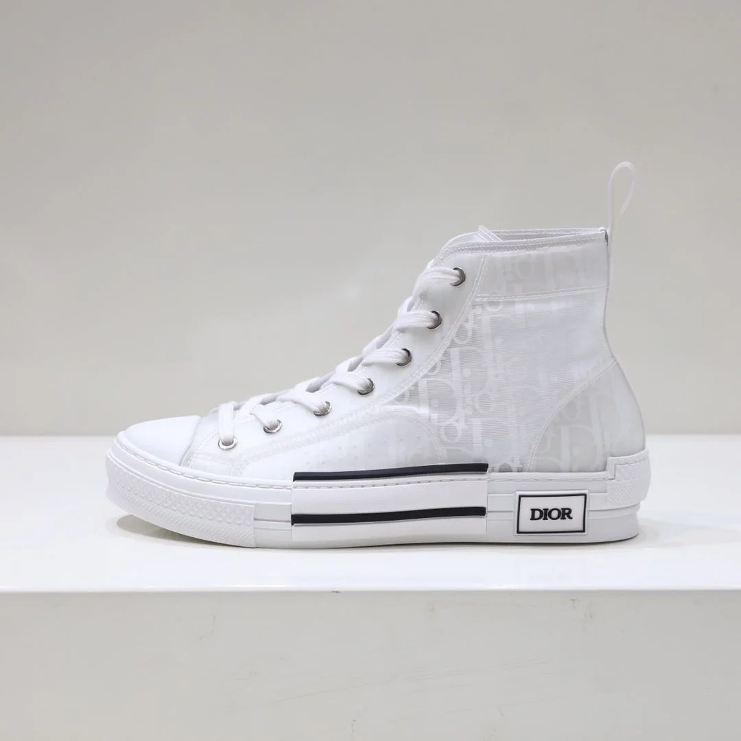 Sneakers — TF25 10