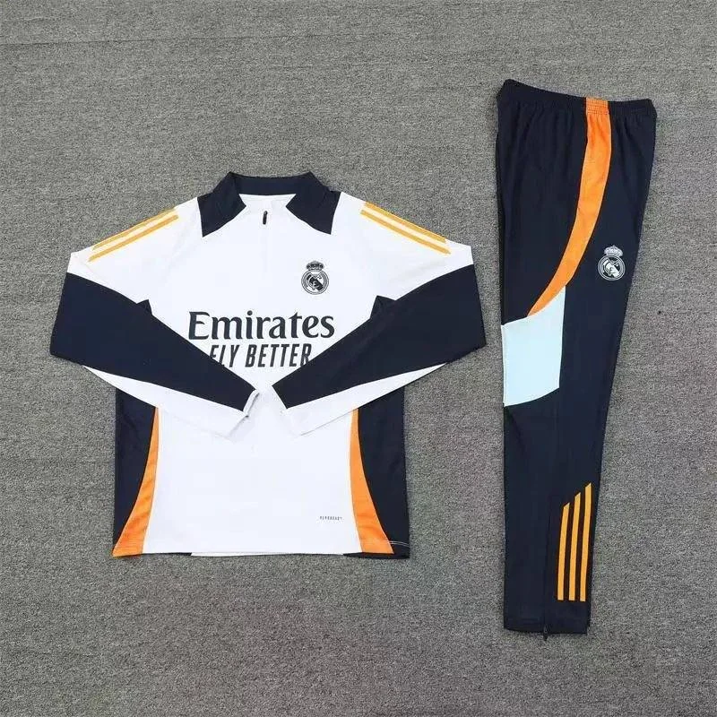 Clothing Set — Item 5452 5