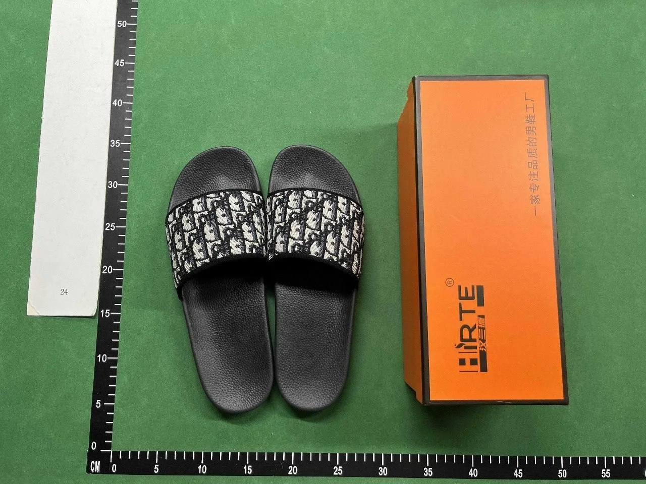 Slides — HM67 4