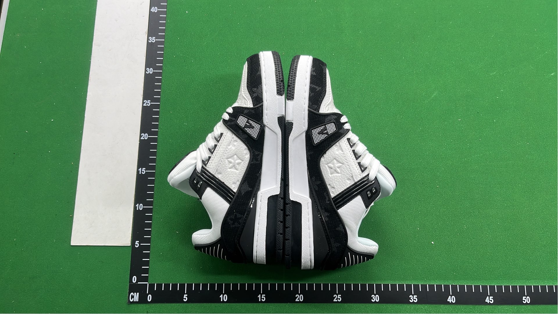 Sneakers — CR03 / Traine 6