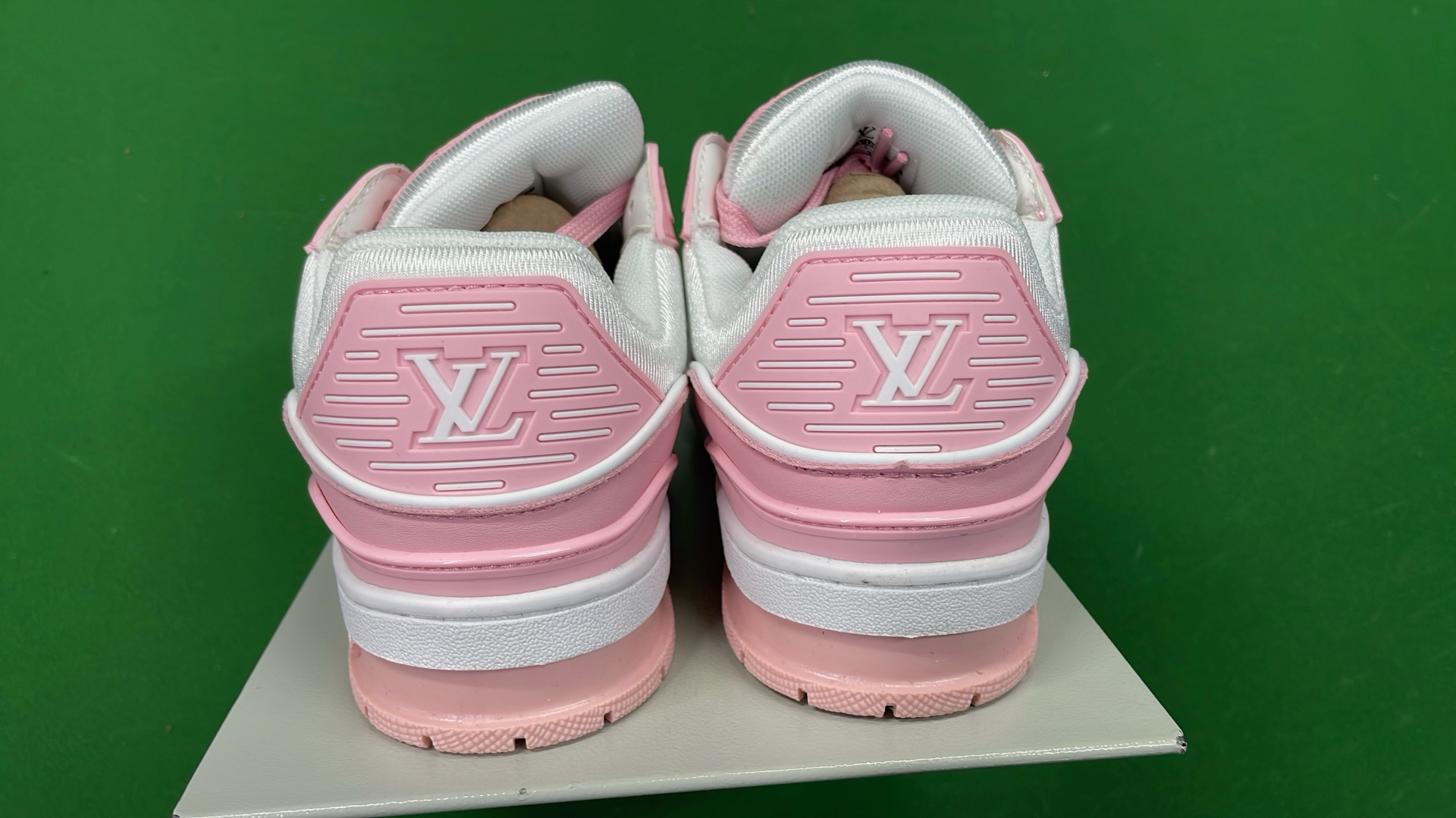 Sneakers — CR03 / Traine 11
