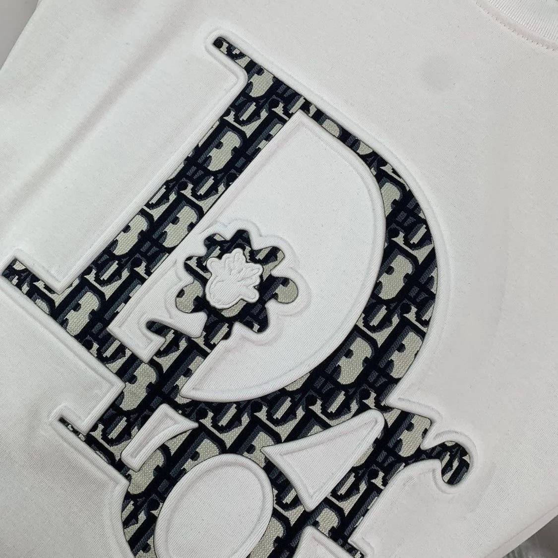 T-Shirt — Mm22 3