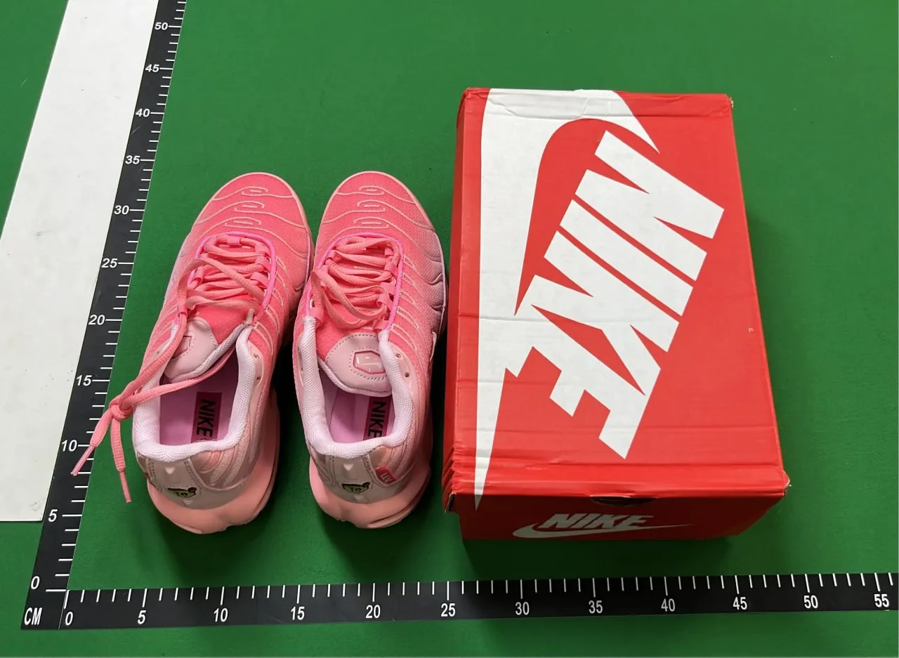 Shoes — Item 5531 3
