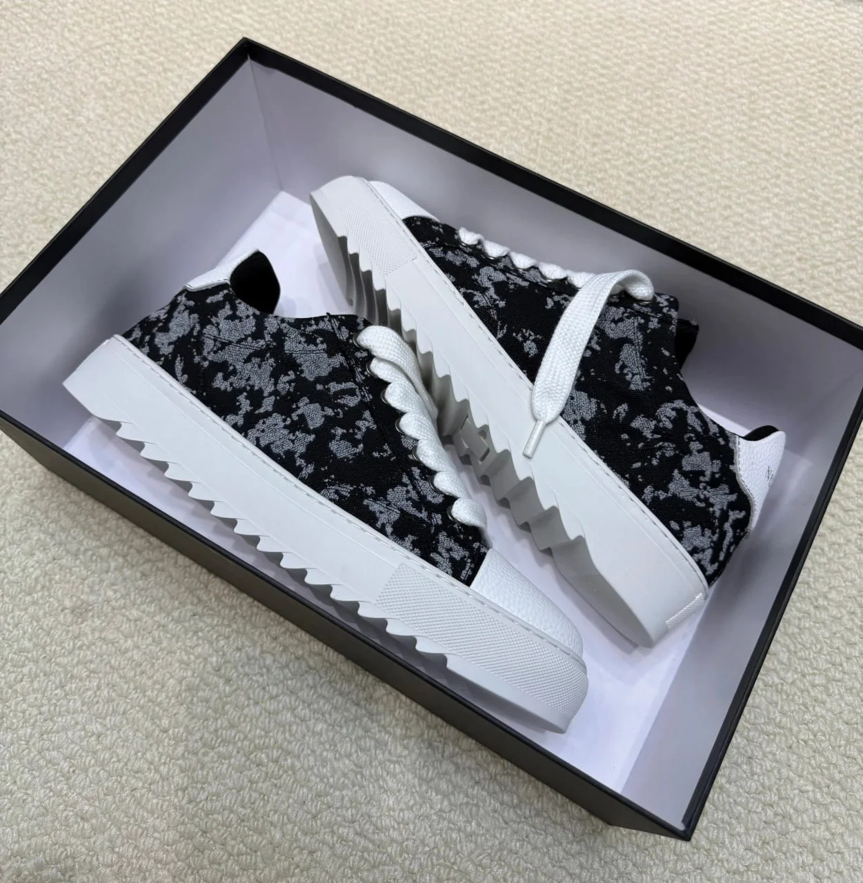 Shoes — #5542 5