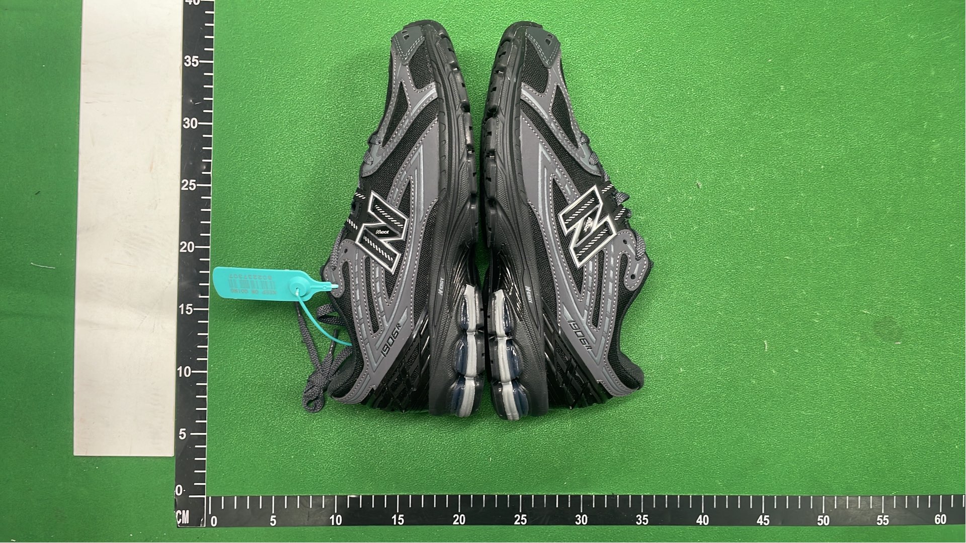 New Ba1ance 19O6R collection — Shoes 7