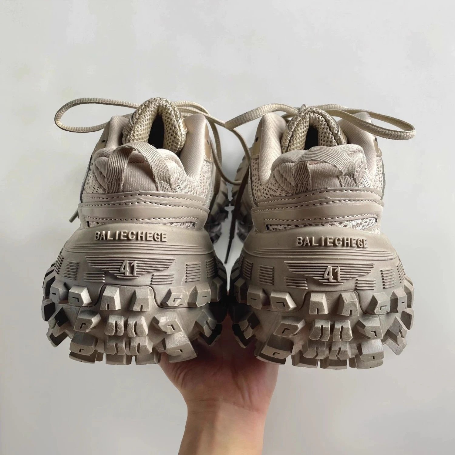 Unisex Retro Shoes — RF