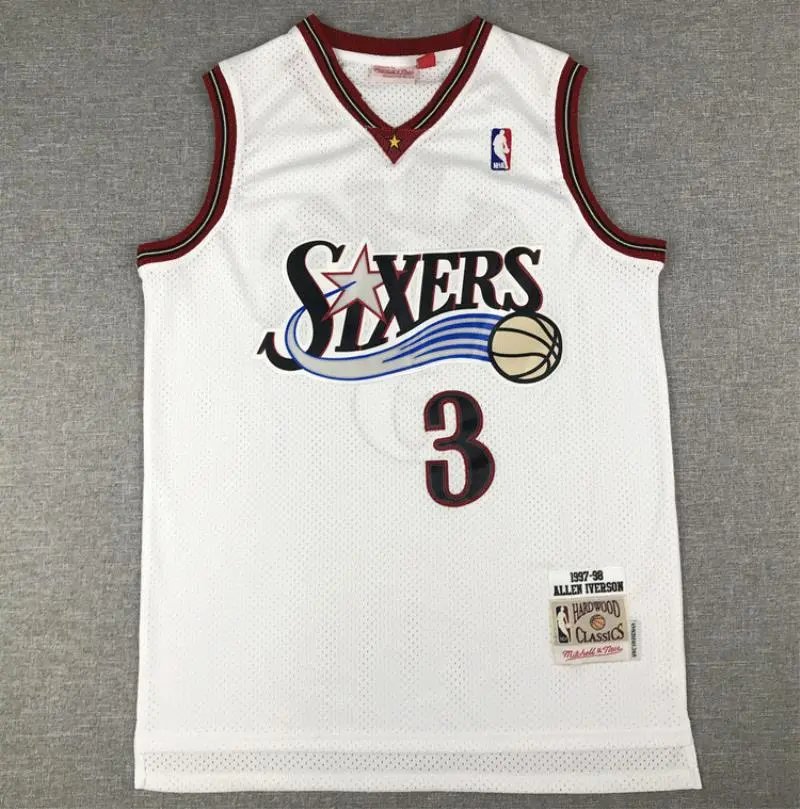 The embroidered jersey is a small daily blessing that makes ordinary days sparkle — #558