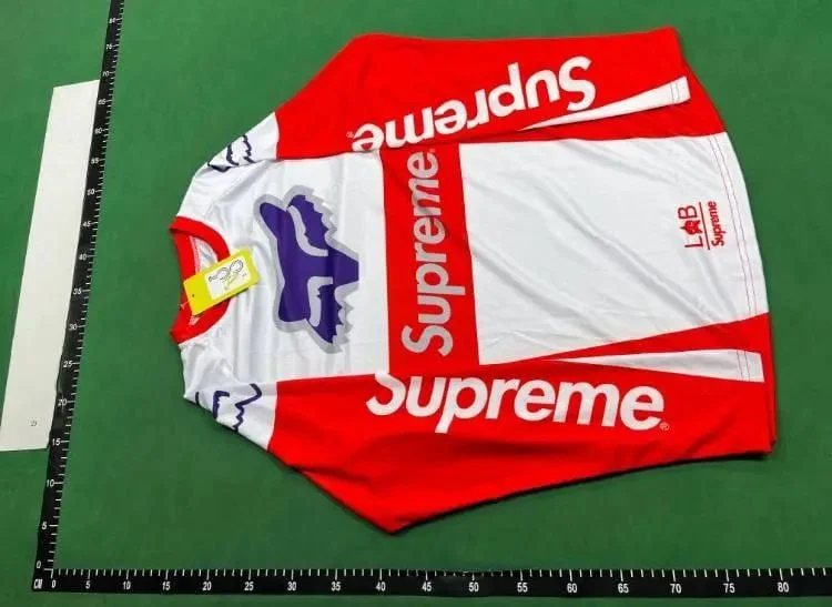 Sweatshirt V142D 3