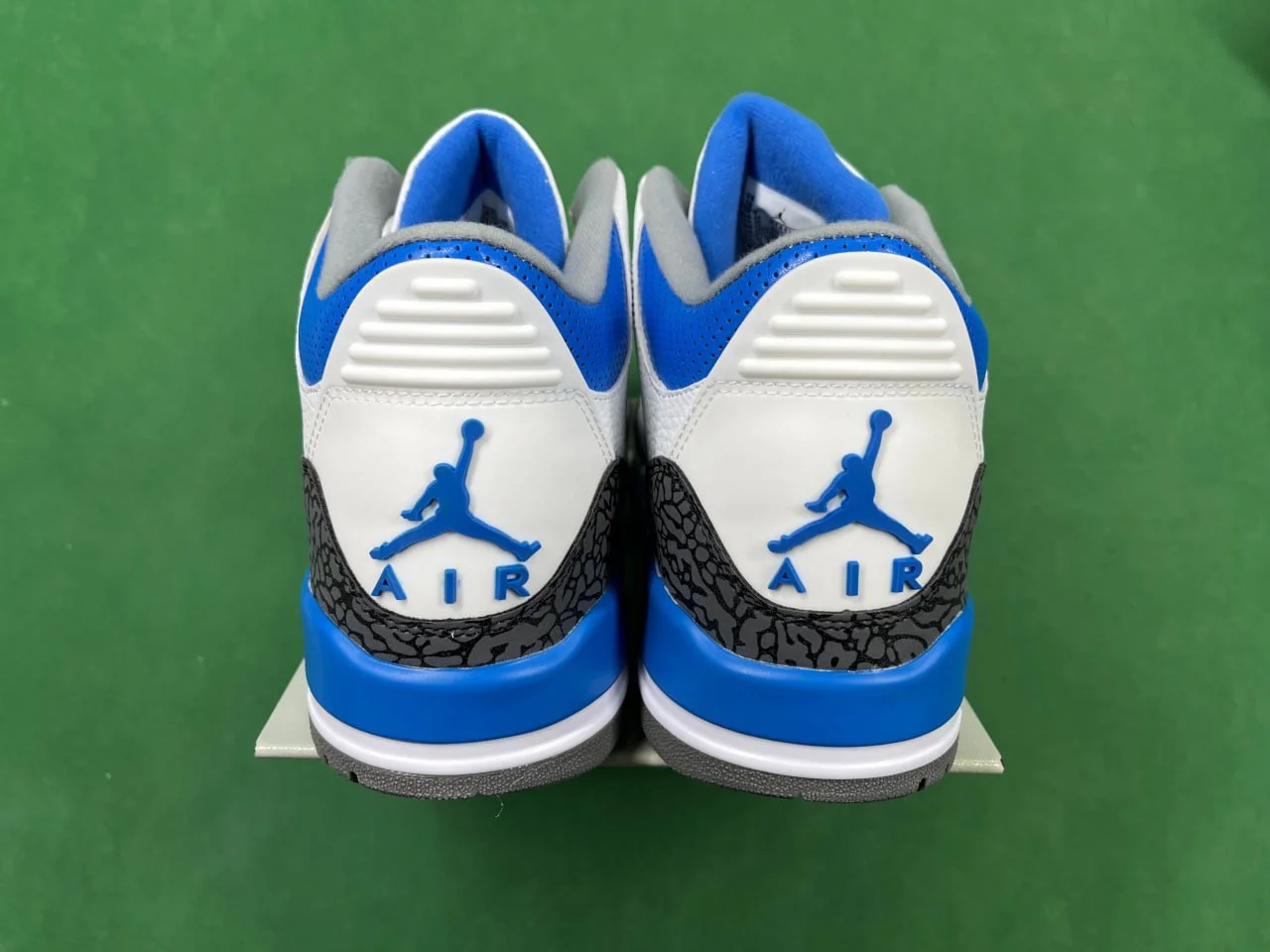 Sneakers — #5607 3