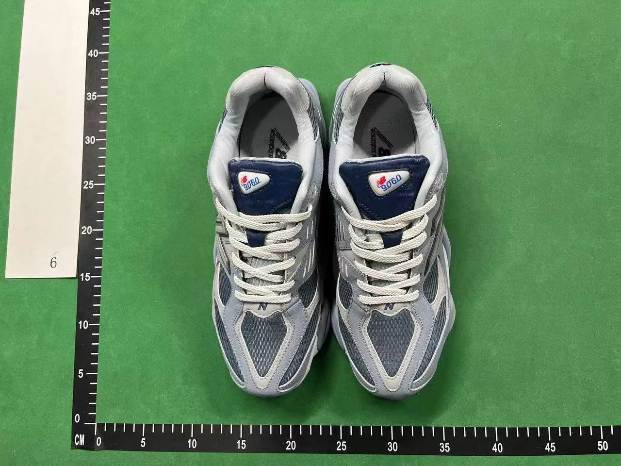 Unisex Sneakers — EEF 6