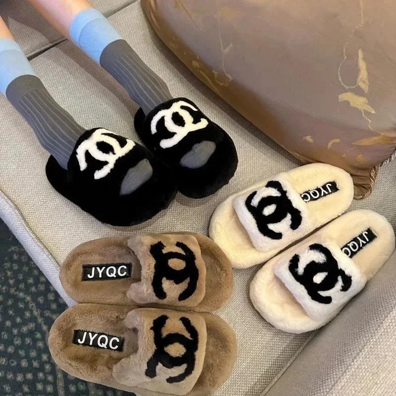 Embroidered Retro Slides — #5667