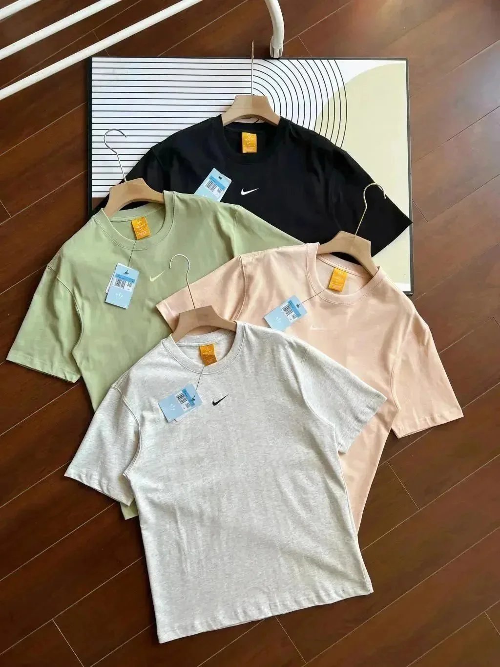 Short-Sleeve Shorts — HM17