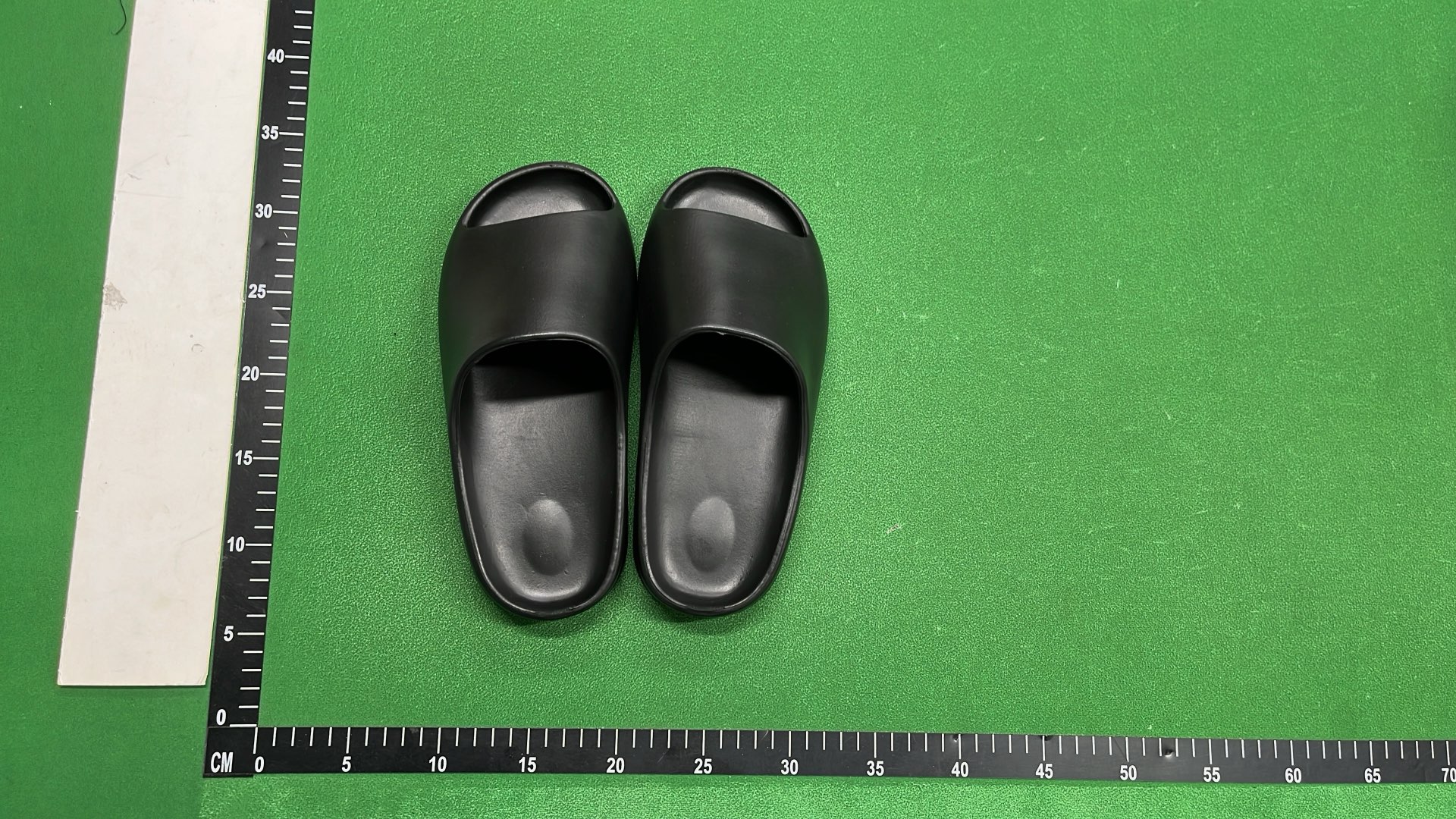Y**zy — Shoes — #5691 3