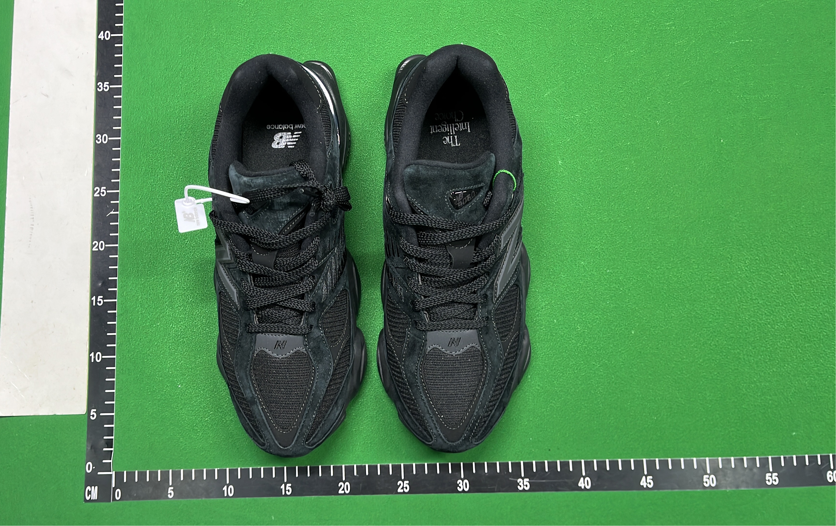 M 9060Casual sneakers — #5714 8