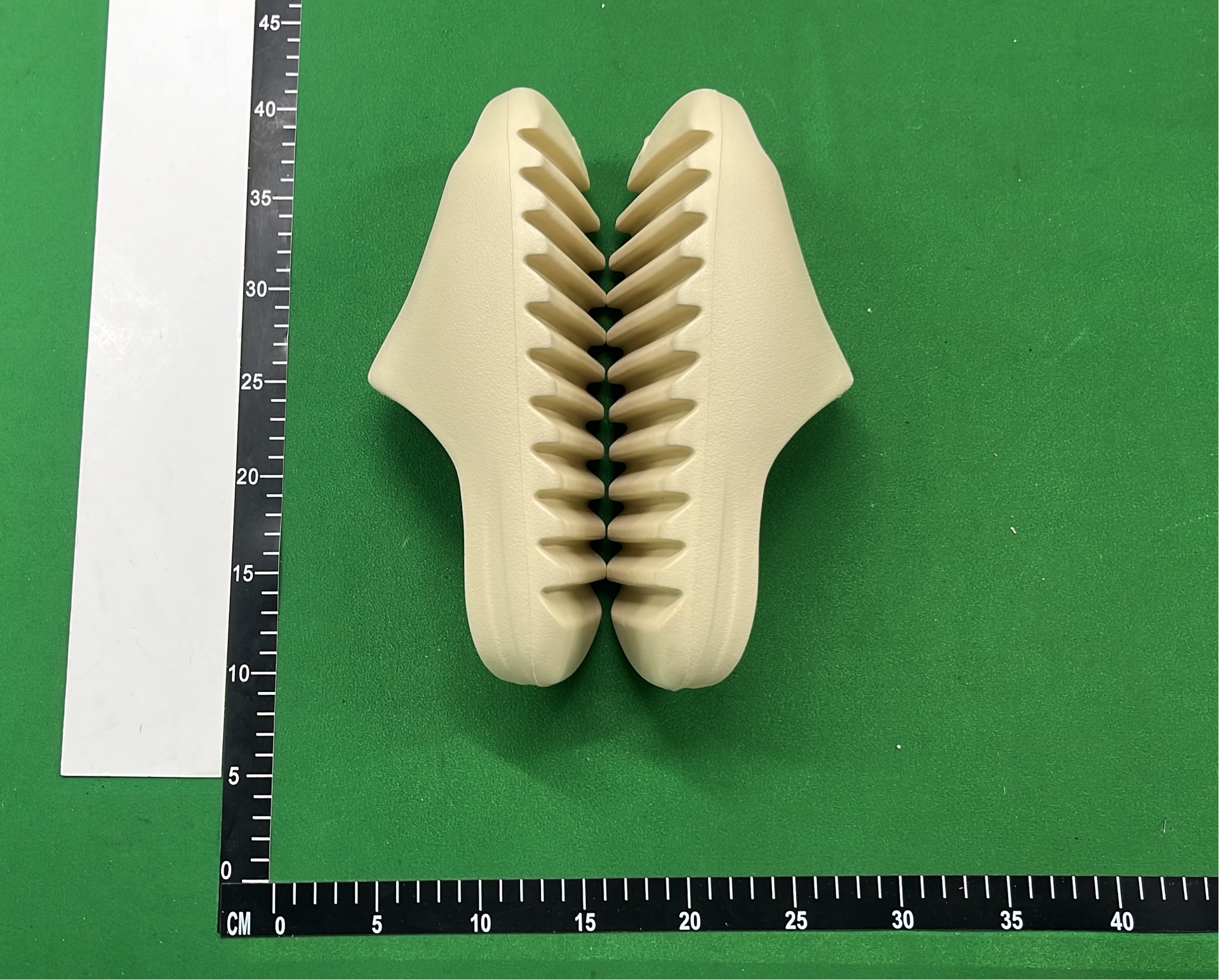 L*W B tch Y**zy SIide — Shoes 6