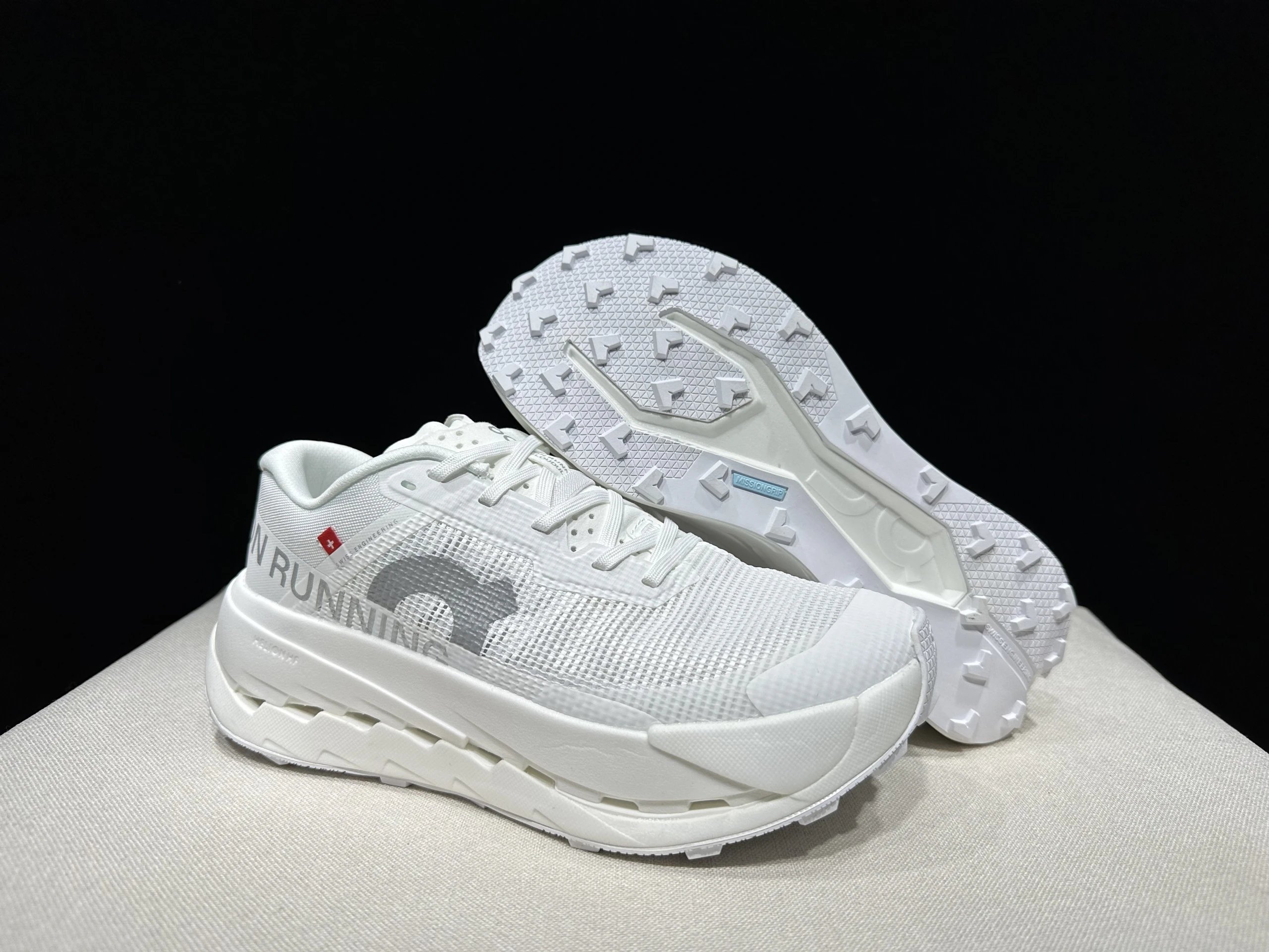 Unisex Mesh Sneakers — MC / NB1906 — #5728