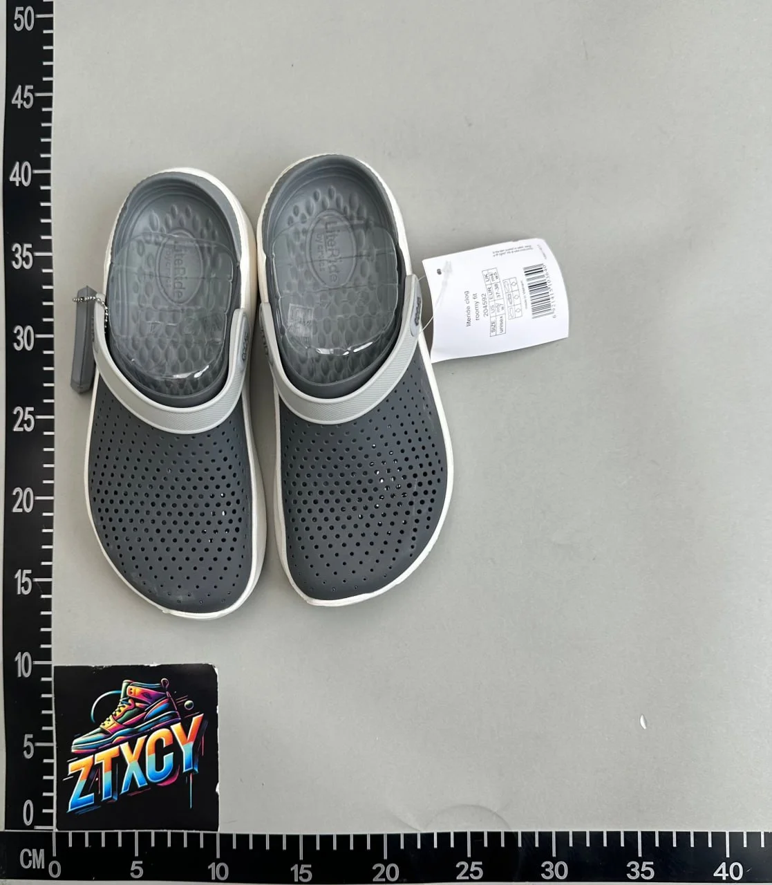 Unisex Sandals — CY 5