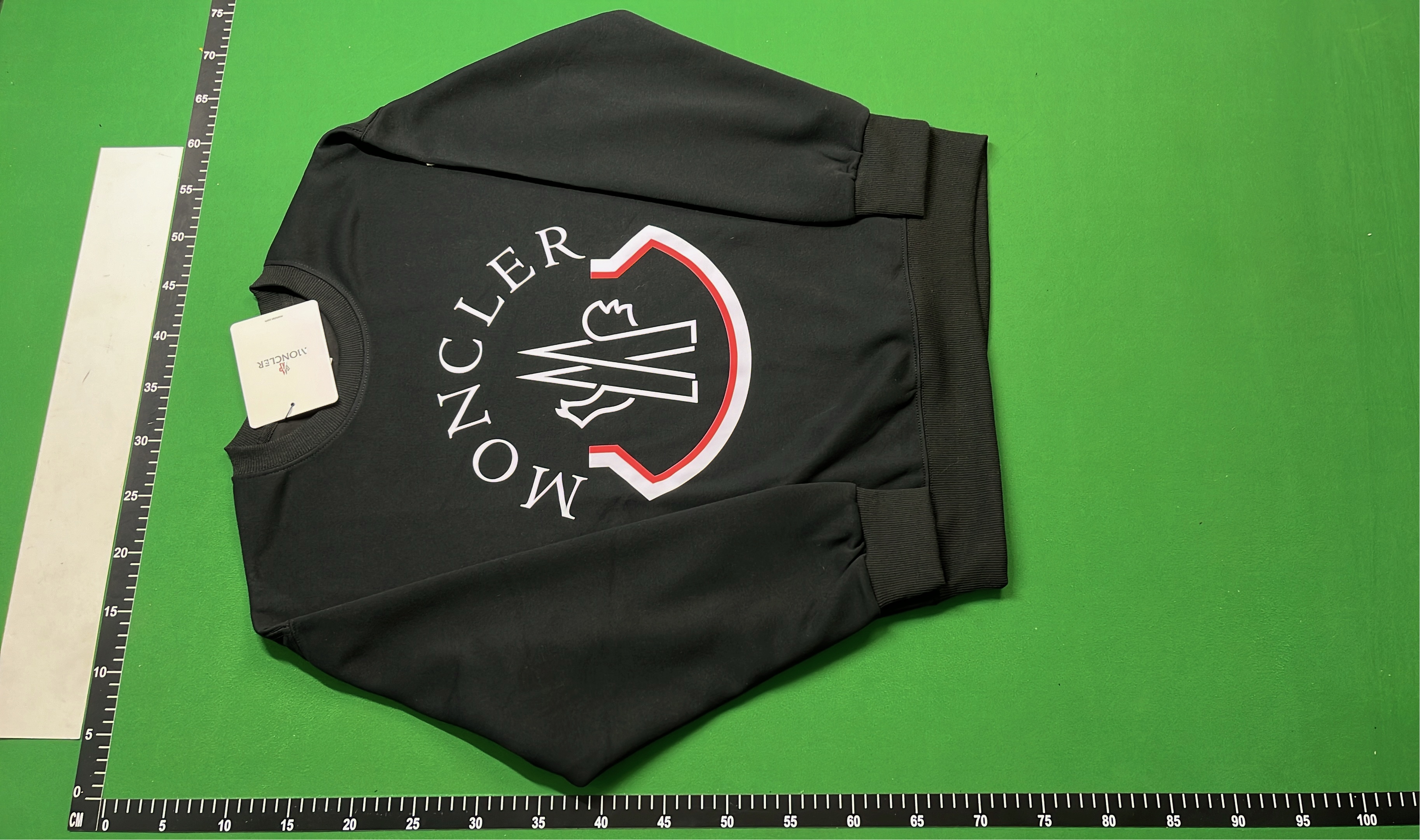 Sweatshirt — #5904 8