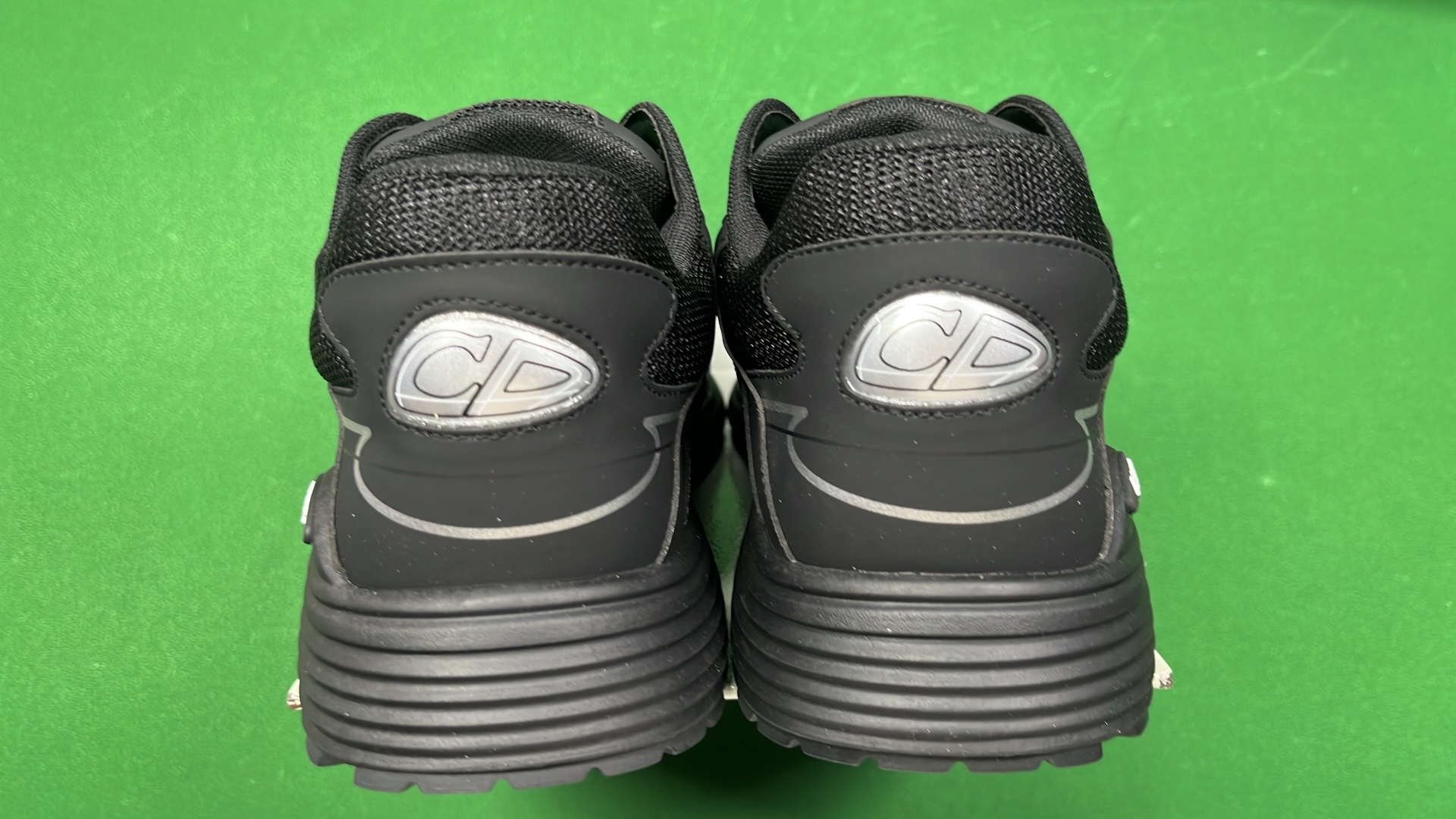 Sneakers — rs 11