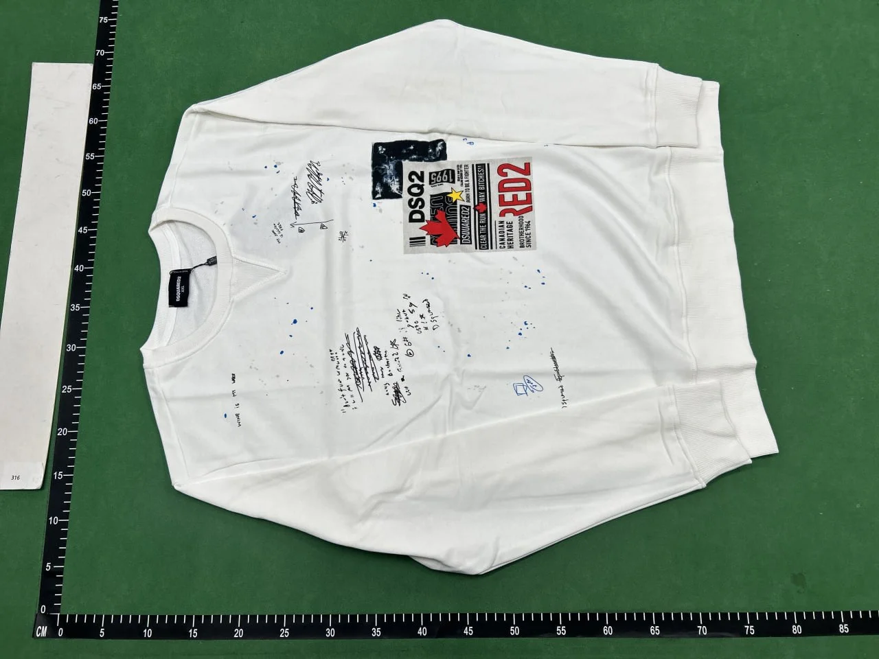 Loose-Fit Long-Sleeve Graffiti-Print Long-Sleeve Top — W07-DQ 5