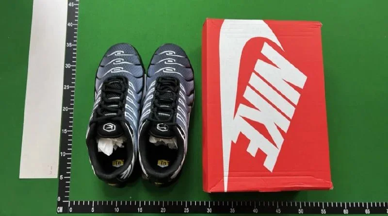 Sneakers — #5949 6