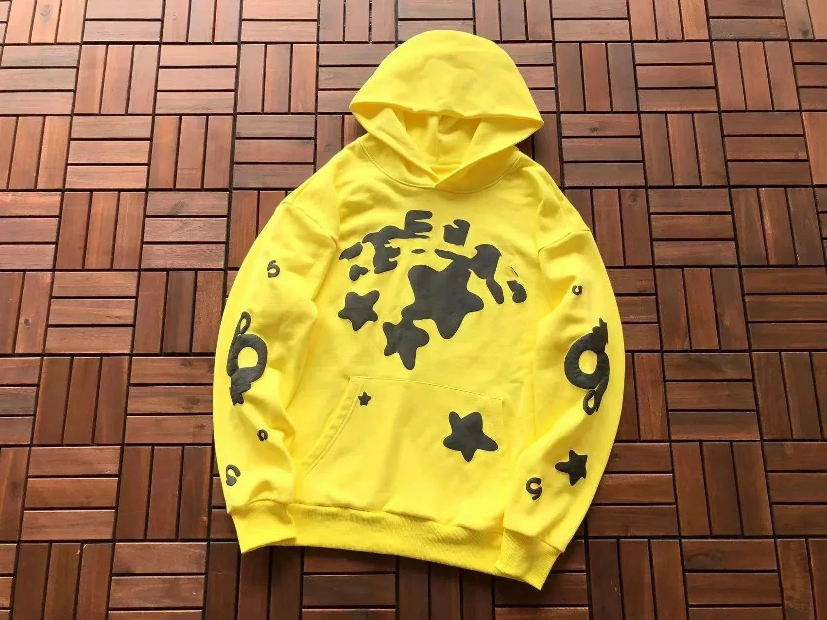 XB22-Spsder 555 — Hoodies & Sweaters