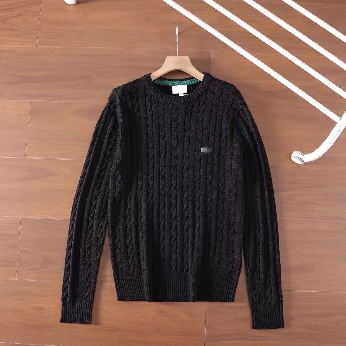 Crewneck Knitwear — MC