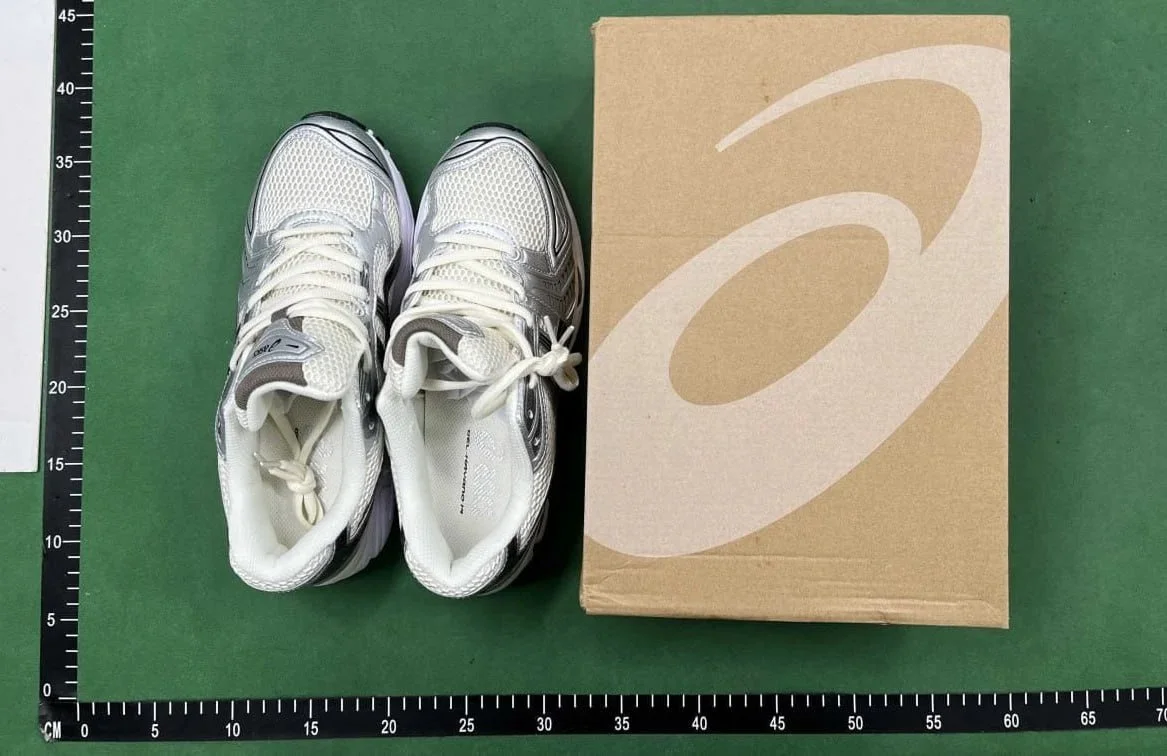 Sneakers — #6038 3