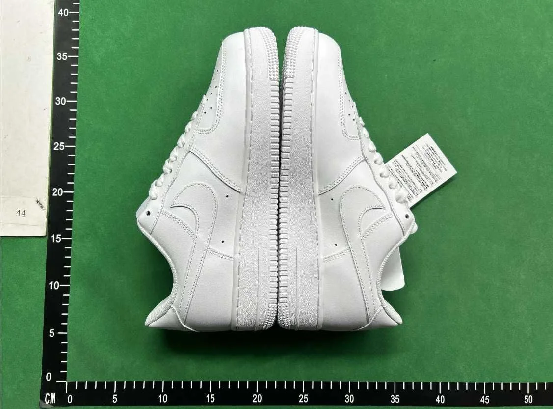 Unisex Sneakers — #6060 6