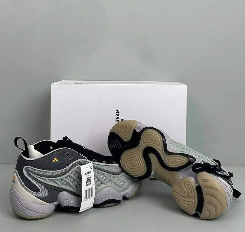 Shoes — Item 6086 3