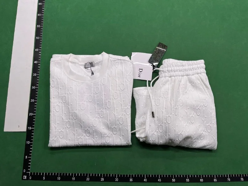 Clothing Set — XMT18 — #612 5