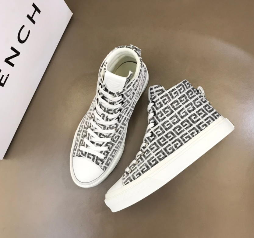 Sneakers — CYD1