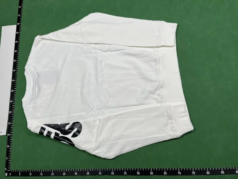Long-Sleeve Sweatshirt — #6147 4