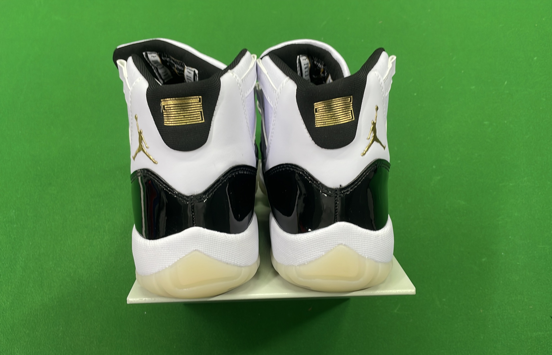 Batch — Shoes — #6210 5