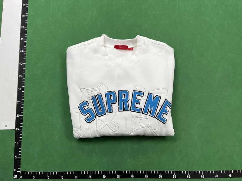 Hoodies & Sweaters — Item 6226 3
