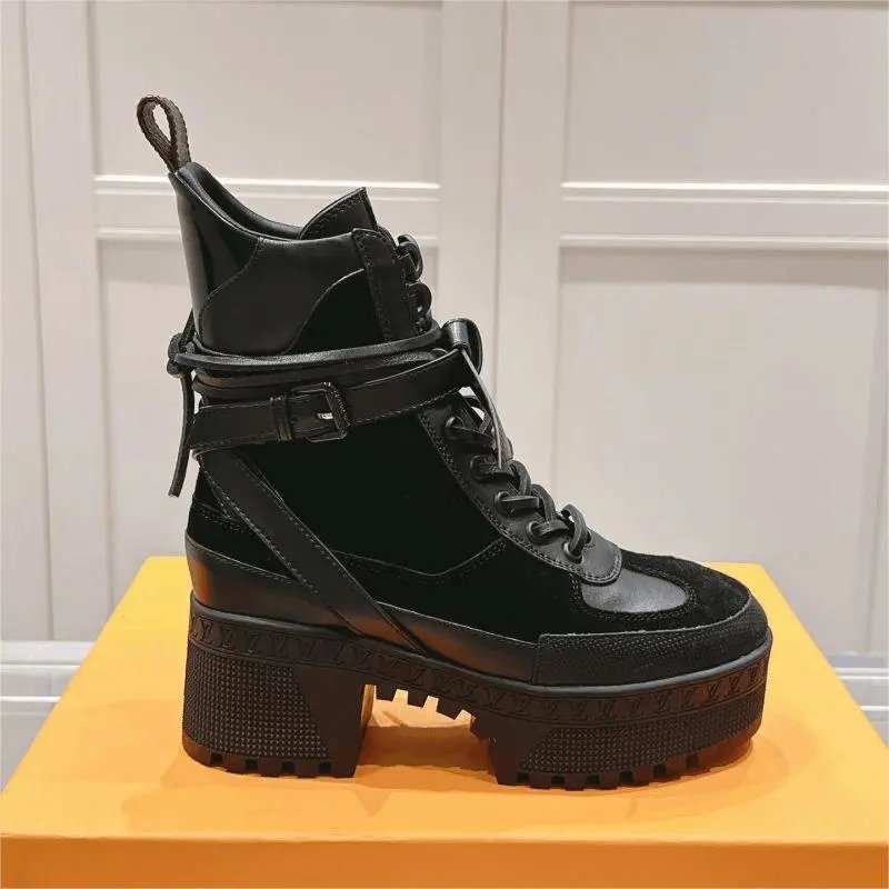 Boots — #6234