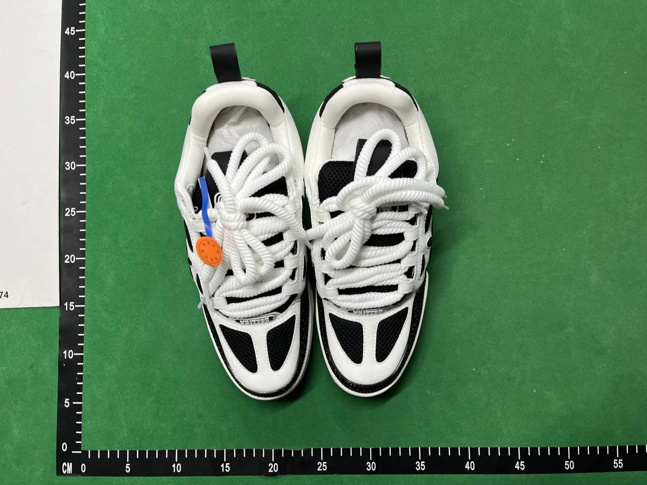Sneakers — #6235 5