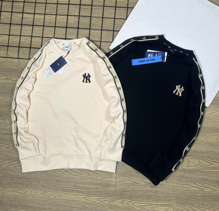 Hoodies & Sweaters — Item 6291