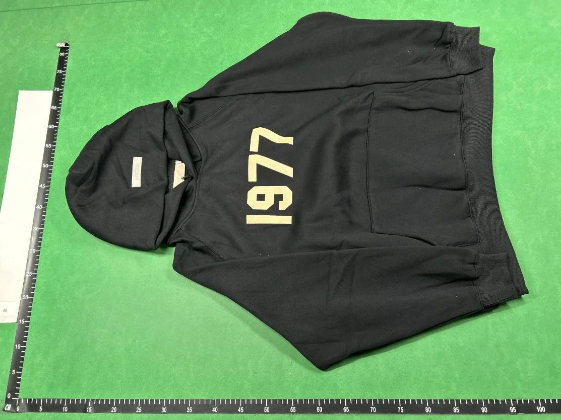 Hoodie — KK10 / Esse 3