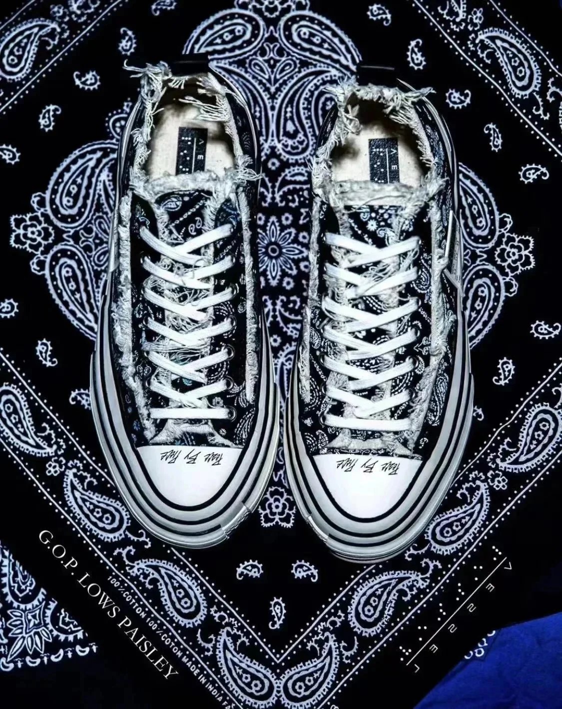 Shoes — Item 6355