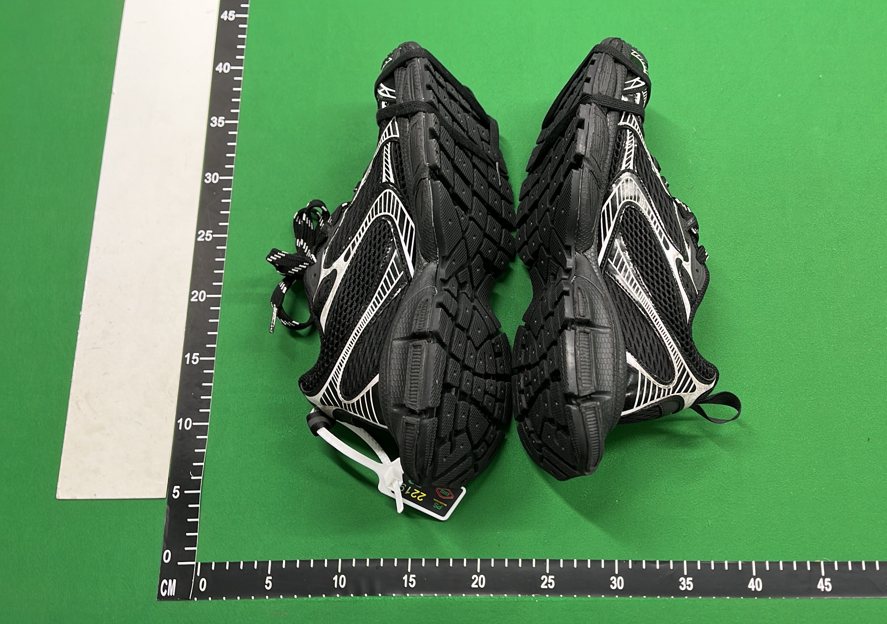 Shoes — XC / XL 6