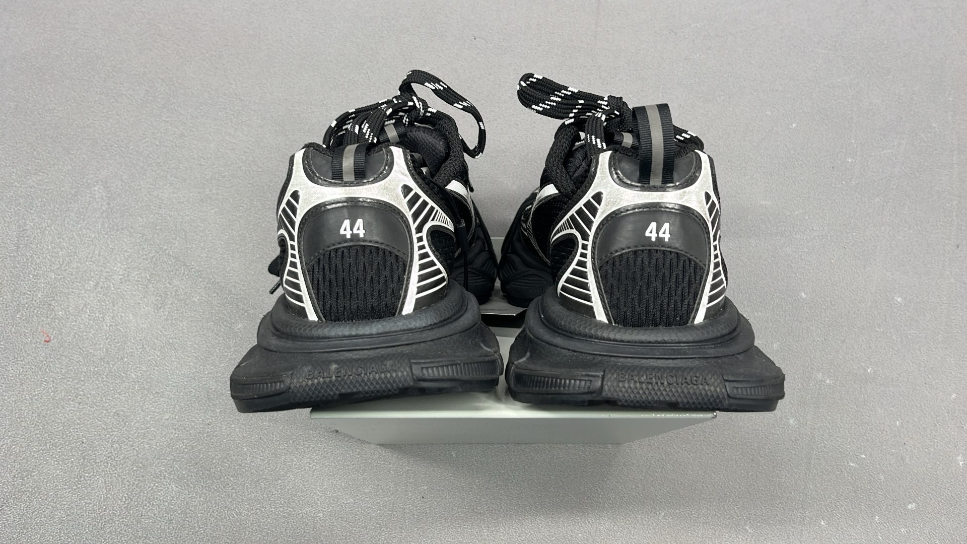 Shoes — XC / XL 11