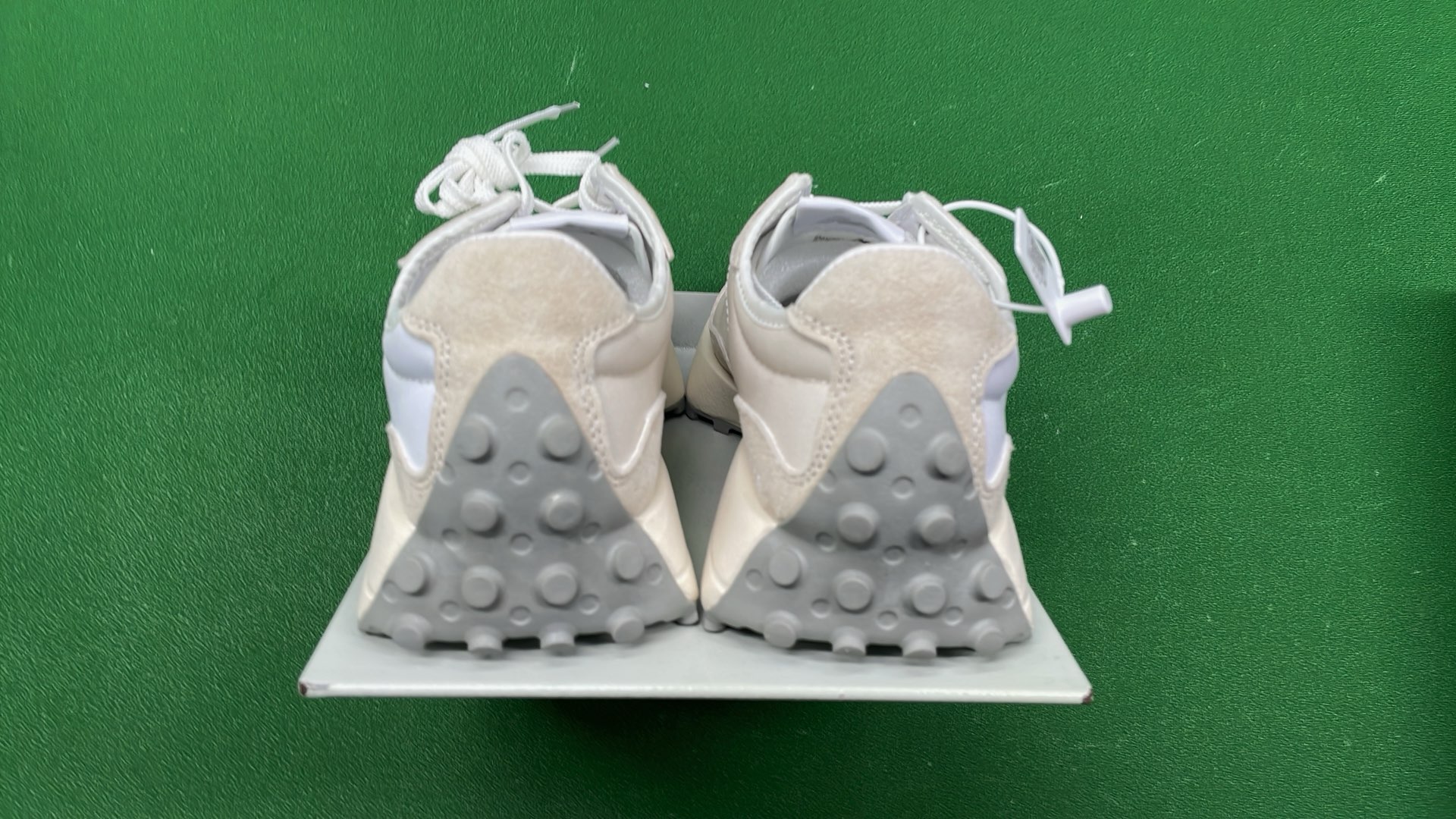 M 327 — Shoes — #6387 5