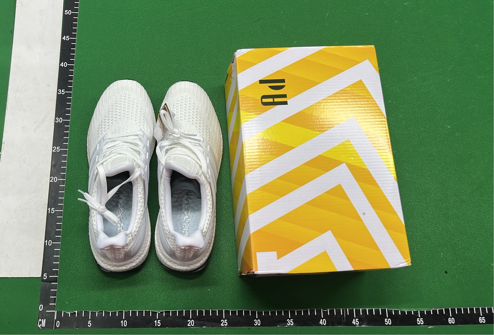 R1 BATCH UB — Shoes 3