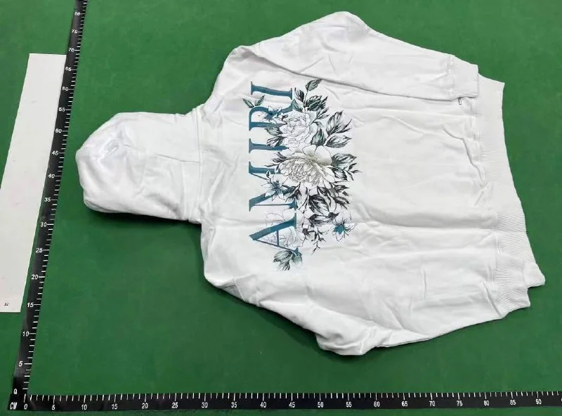 Sweatshirt — W27-CN 6