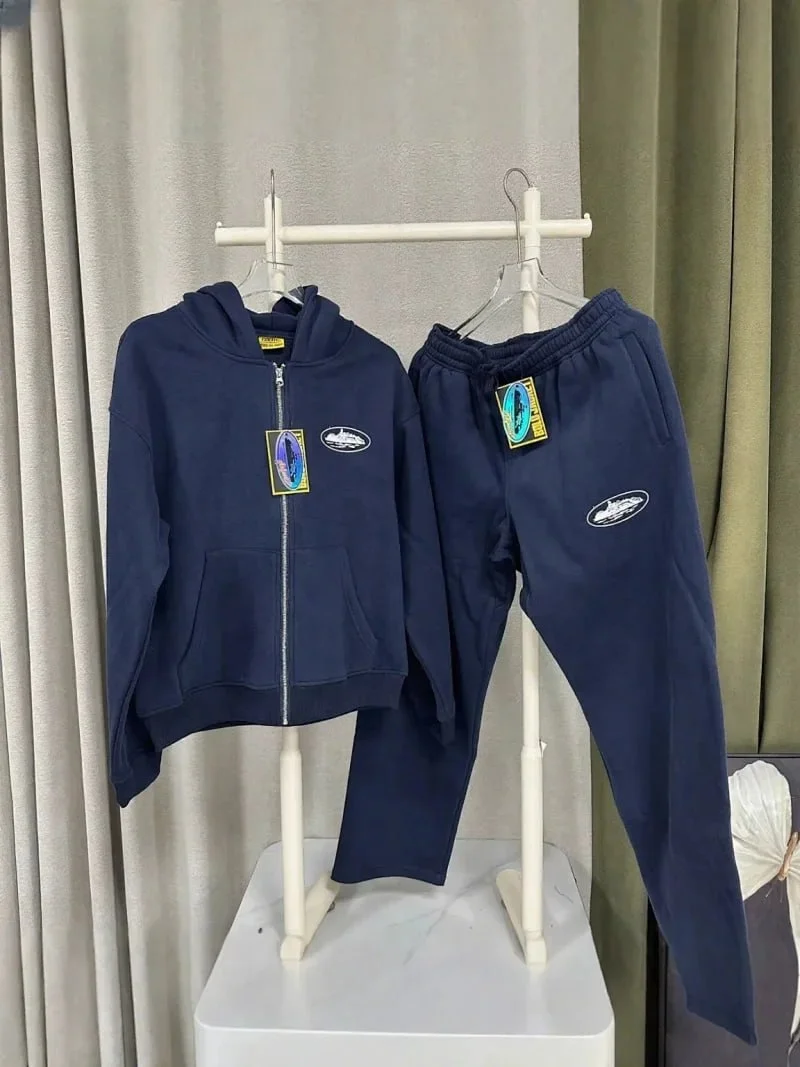 Sweatshirt — ADM 7