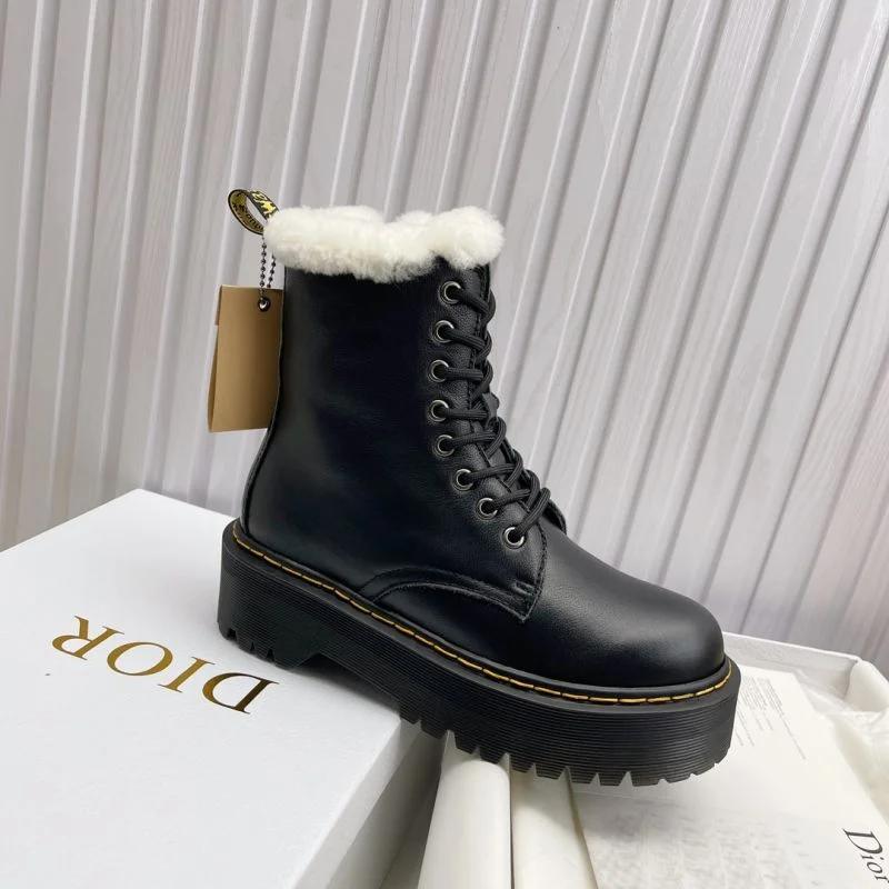 Shoes — Item 6474 3