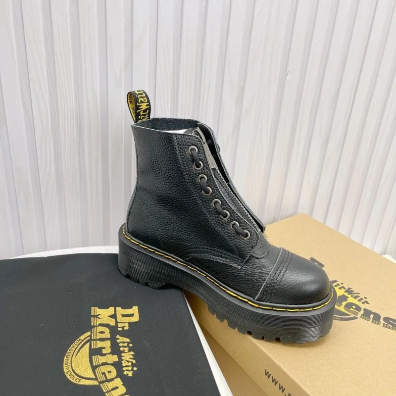 Shoes — Item 6474 4