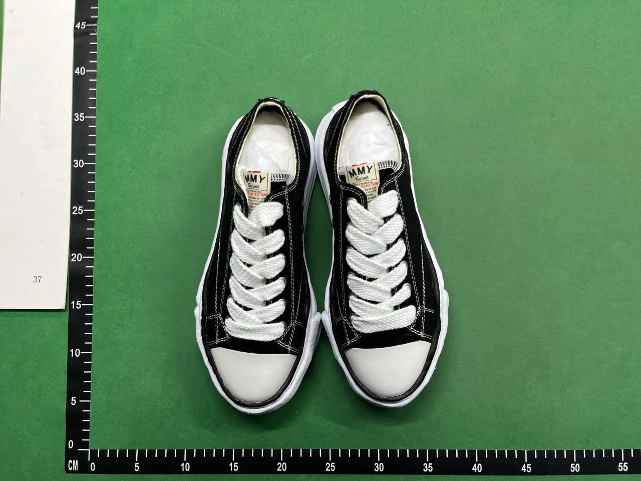 Canvas Shoes — WW 6